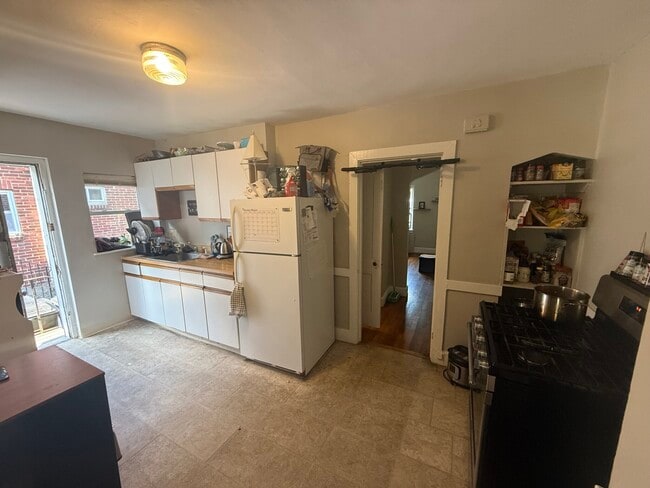 20 Brock St, Unit 2