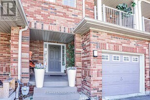 171 Angier Crescent in Ajax, ON - Building Photo