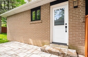 106 Woodpark Pl in Newmarket, ON - Building Photo - Building Photo