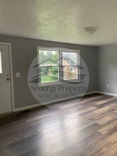 477 Lawnsdale Ave in Mansfield, OH - Building Photo - Building Photo