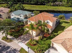 618 Willow Bend Rd in Weston, FL - Building Photo