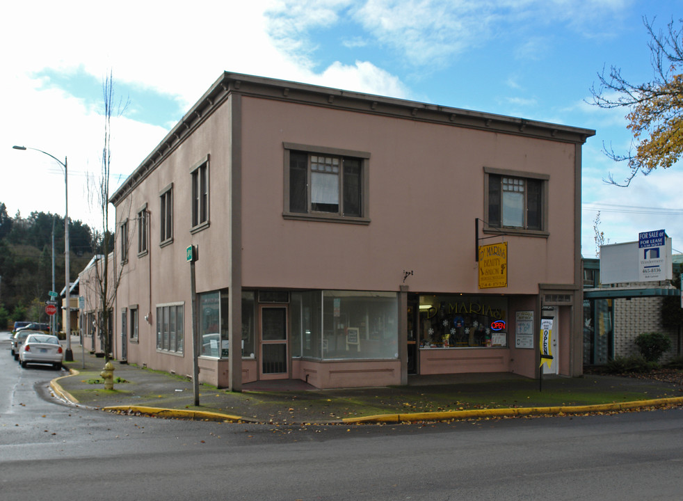 345-349 Main St in Springfield, OR - Foto de edificio