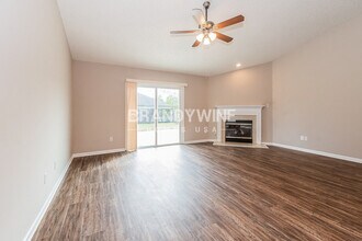 11921 Dover Village Dr W in Jacksonville, FL - Building Photo - Building Photo