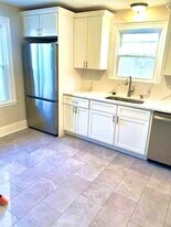 385 Pleasant St in Worcester, MA - Building Photo