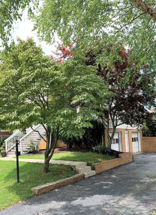 1180 Constitution Via NW in Christiansburg, VA - Building Photo - Building Photo