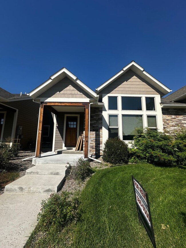 property at 3157 Summer View Ln