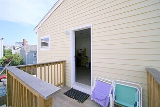 157 Auburn St, Unit 1 in Cambridge, MA - Building Photo - Building Photo