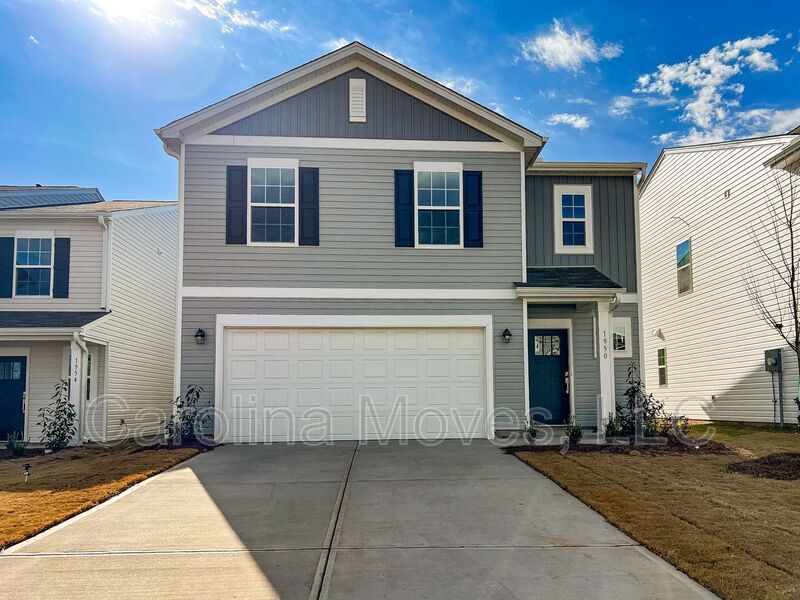 1950 Landrow Ln in Spartanburg, SC - Building Photo