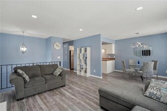 9486 Kingsview Ln N in Maple Grove, MN - Building Photo - Building Photo