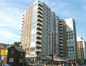 The Crescent in Silver Spring, MD - Foto de edificio - Building Photo