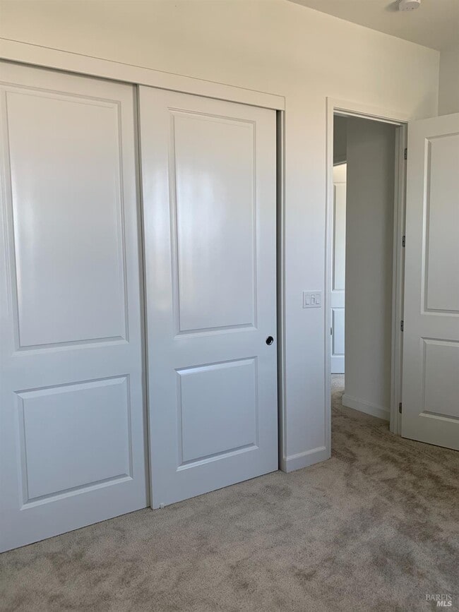 2430 Shore Vis in Fairfield, CA - Building Photo - Building Photo