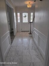 8802 Nottingham Pkwy in Louisville, KY - Building Photo - Building Photo