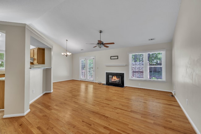 106 London Plain Ct in Cary, NC - Foto de edificio - Building Photo