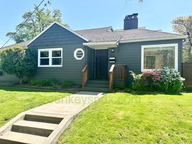 property at 7212 NE Tillamook St