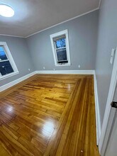 12 Lucretia Ave in Chicopee, MA - Building Photo - Building Photo