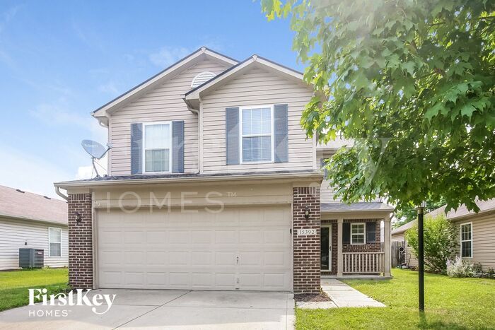 15392 Wandering Way in Noblesville, IN - Building Photo
