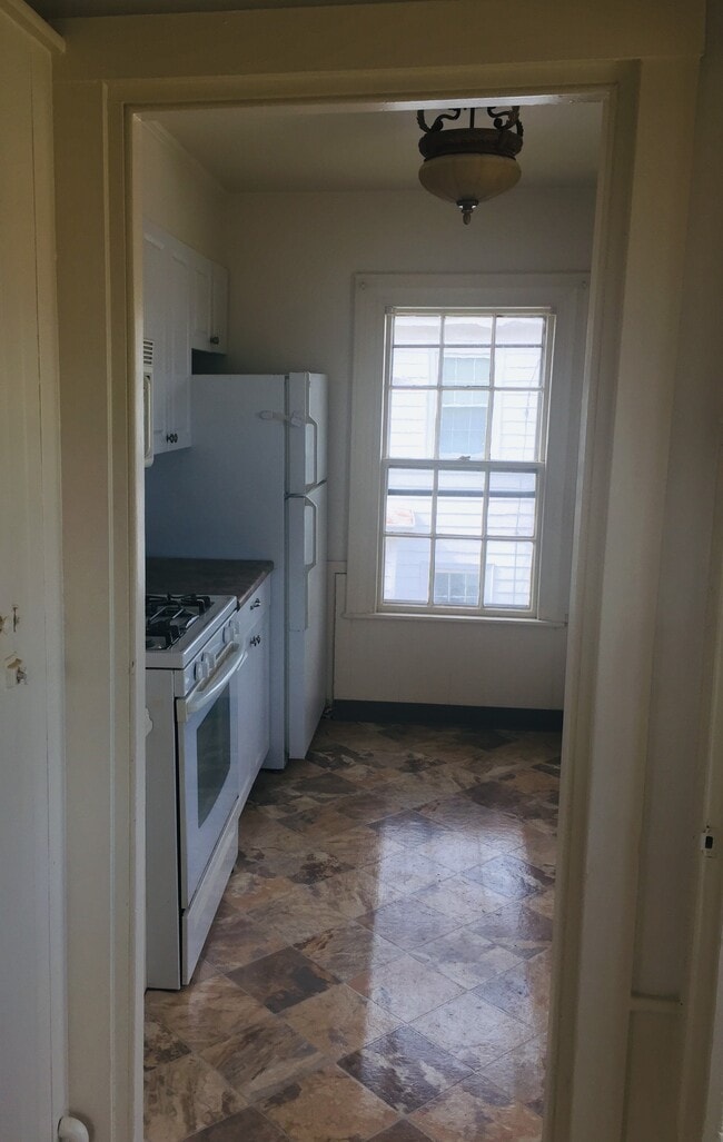 79 Court St in Plymouth, MA - Building Photo - Building Photo