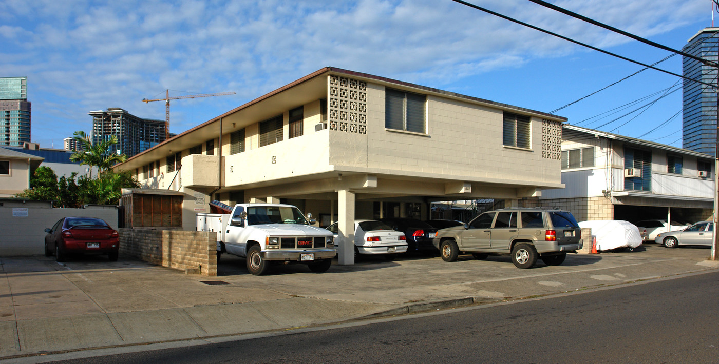 1923 Fern St in Honolulu, HI - Building Photo