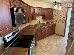 2145 NE 45th Ave in Ocala, FL - Building Photo - Building Photo