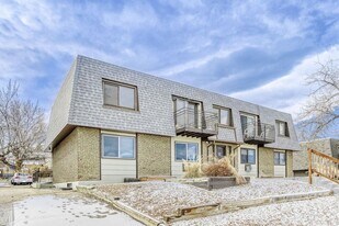 9406 W 57th Ave in Arvada, CO - Building Photo