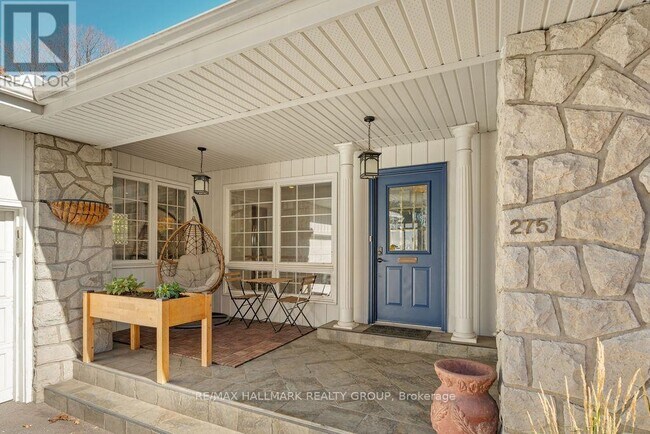 275 Crocus Ave in Ottawa, ON - Building Photo - Building Photo