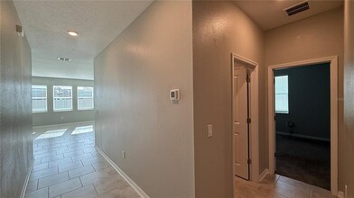 602 Tanaro Ln in Haines City, FL - Building Photo - Building Photo
