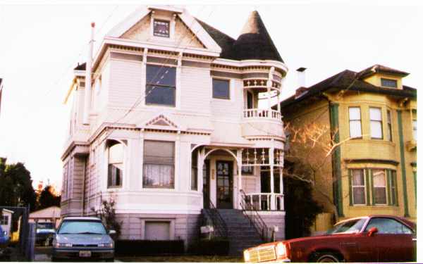 2204 Clinton Ave in Alameda, CA - Building Photo - Building Photo