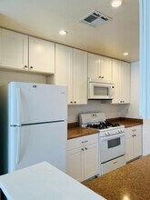 32655 Aurora Vista Rd in Cathedral City, CA - Building Photo - Building Photo