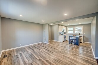 100 Cole Dr in Hendersonville, TN - Building Photo - Building Photo