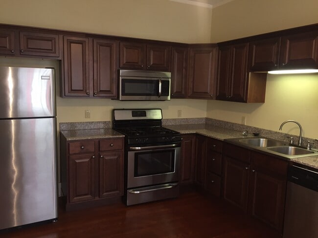 916 Scott St, Unit A in Little Rock, AR - Building Photo - Building Photo