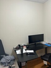 56 Mozart St, Unit 3 in Boston, MA - Foto de edificio - Building Photo