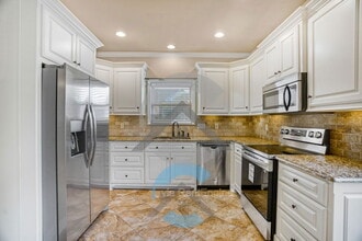 33 Kanis Creek Pl in Little Rock, AR - Building Photo - Building Photo