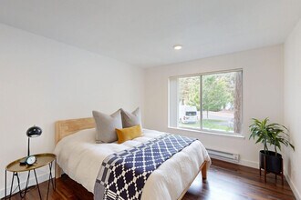 Orchard Glen in Santa Clara, CA - Building Photo - Building Photo