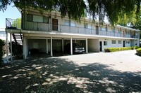 506-512 Redwood Ave in Redwood City, CA - Foto de edificio - Building Photo