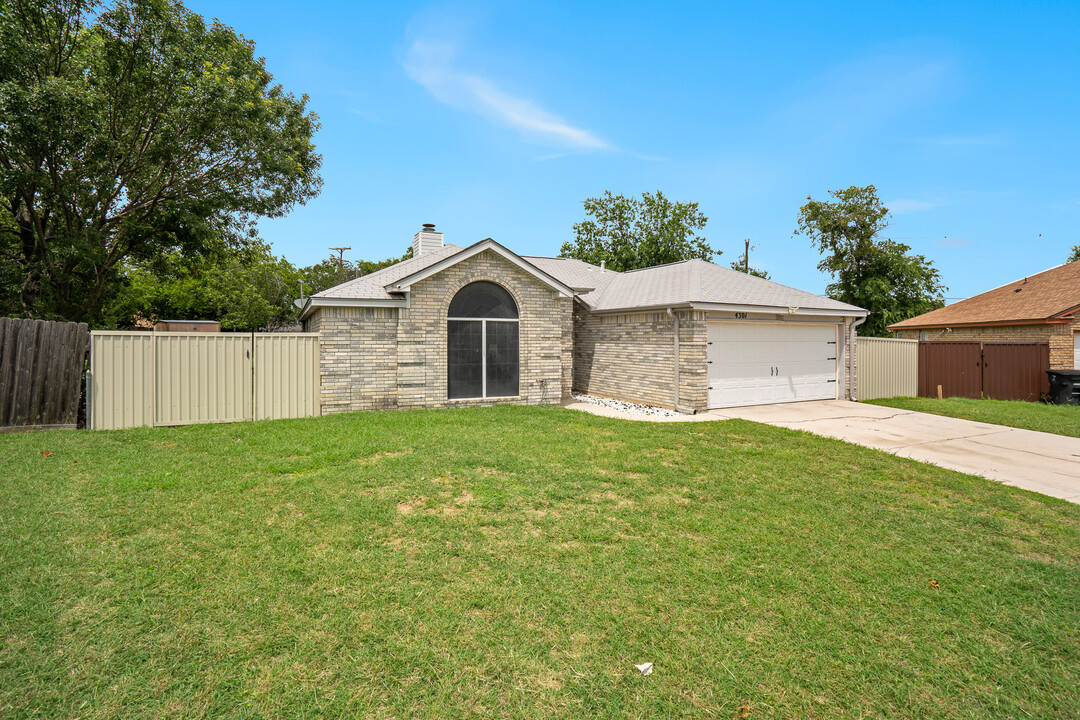 4301 Brian Dr in Killeen, TX - Building Photo