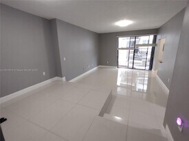 6061 Collins Ave in Miami Beach, FL - Building Photo