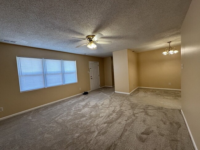 502 Thyme Ct in Jacksonville, NC - Building Photo - Building Photo