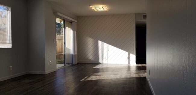 1707 Monarch Ln in Davis, CA - Building Photo - Building Photo