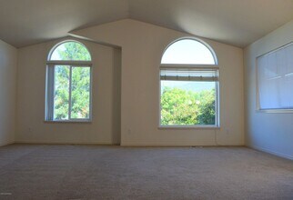 11906 Copper Mountain Dr in Anchorage, AK - Building Photo - Building Photo