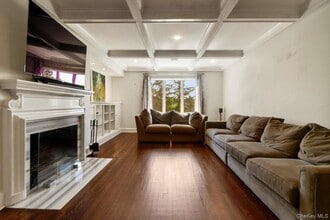 110 Edgemont Rd in Scarsdale, NY - Building Photo - Building Photo