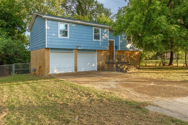 property at 2331 Whitney Ave
