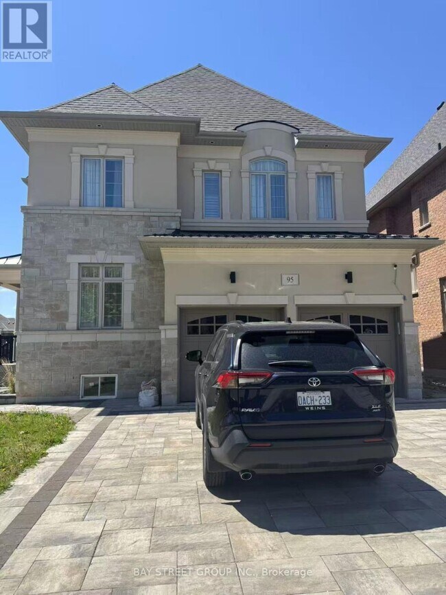 95 Hamster Cres in Aurora, ON - Building Photo - Building Photo