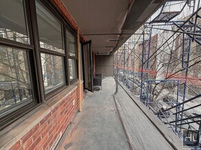 East 82nd Street in New York, NY - Building Photo - Building Photo