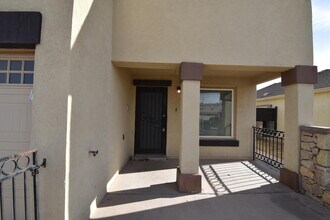 704 Lt Joe Magallanes Rd in El Paso, TX - Building Photo - Building Photo