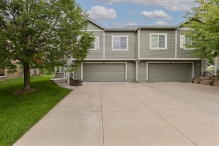 14252 Newport Ave in Omaha, NE - Building Photo