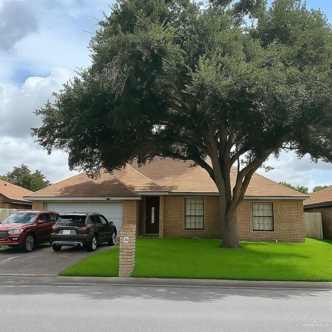 property at 404 E Geranium Ave