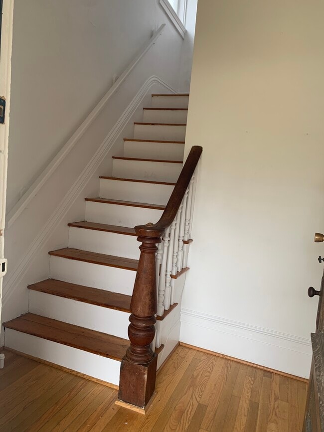 6101 Contreras Rd, Unit 2 in Oxford, OH - Foto de edificio - Building Photo