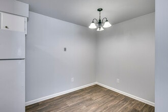 Lafayette Square Apartments in Camden, SC - Building Photo - Interior Photo