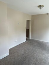 89 N Montgomery St in Walden, NY - Building Photo - Building Photo