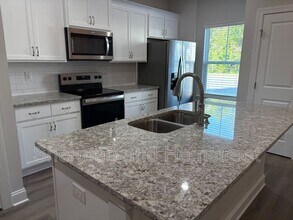 655 Caroline Ct in North Augusta, SC - Building Photo - Building Photo